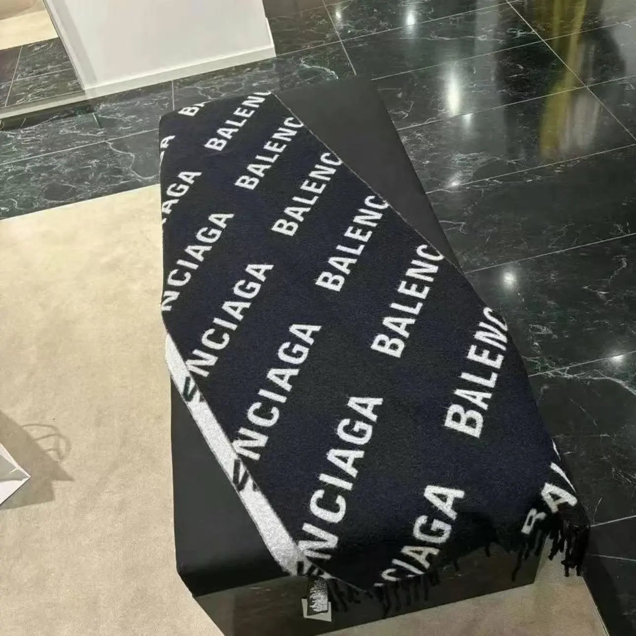 Balenciaga Logo Print Reversible Scarf Black/White - 4