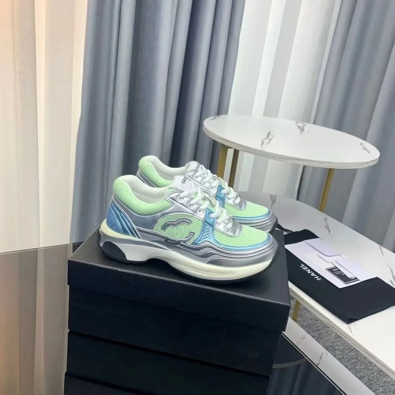 Product view 27