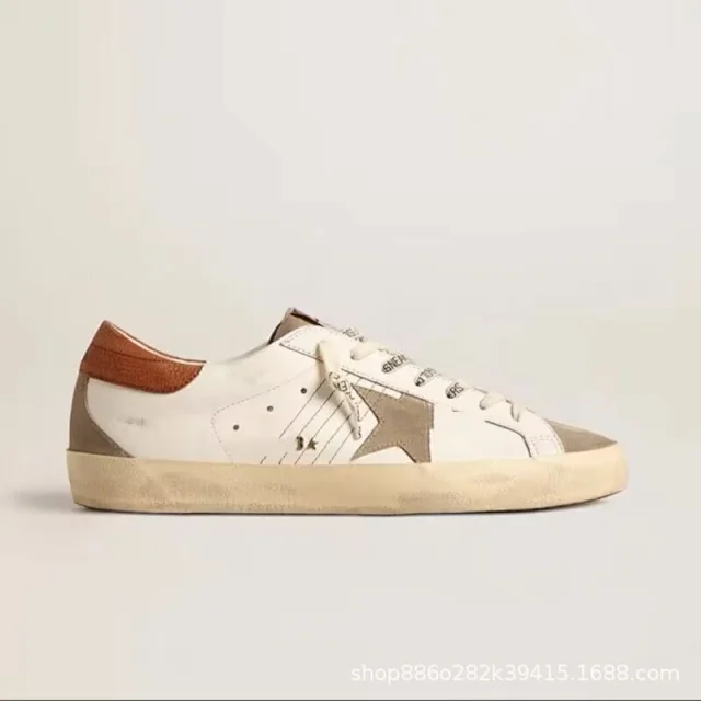 Golden Goose Sneakers Ball Star low-top with appliqué product detail image 15