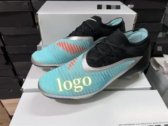 Nike Boots Mercurial football product detail image 1