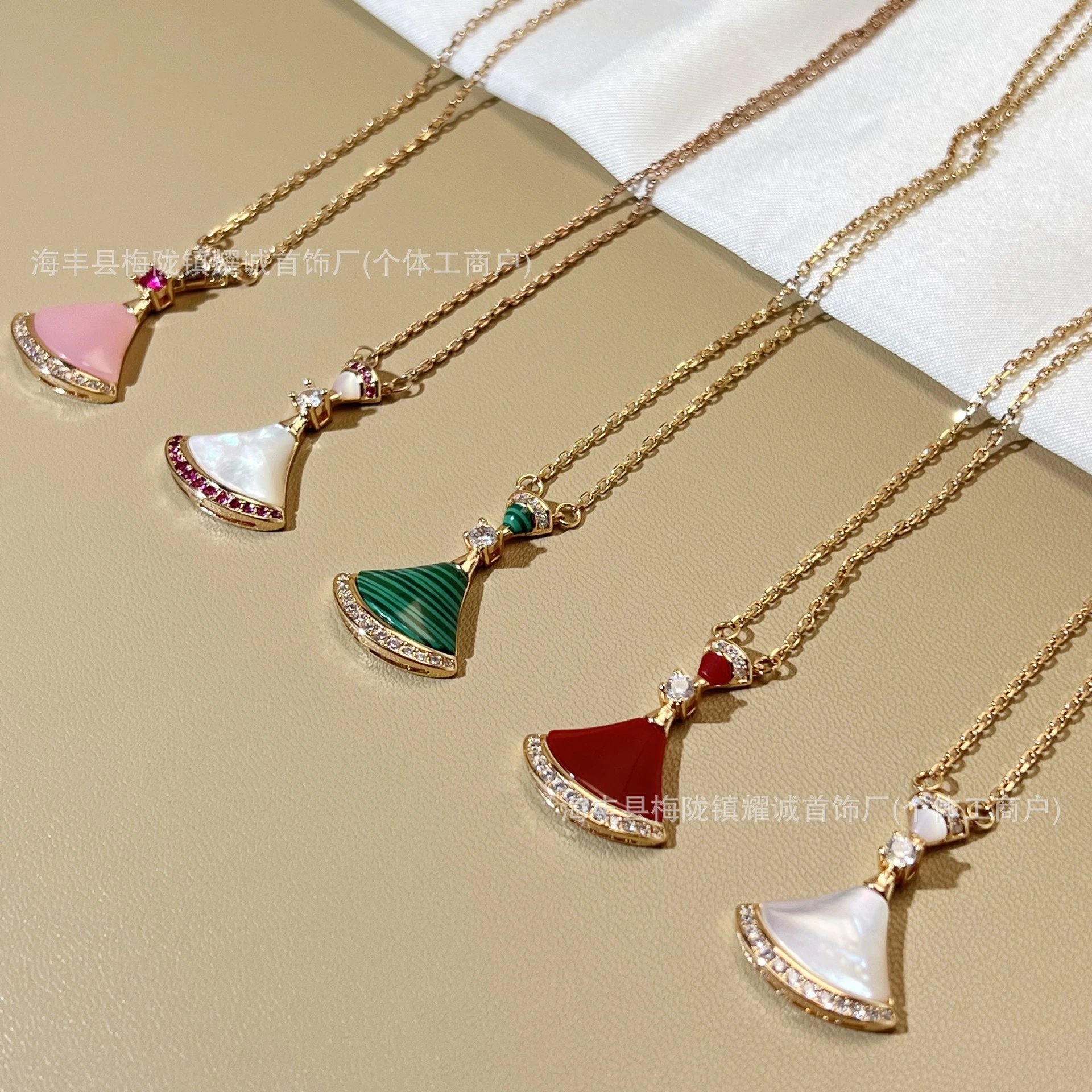 B**berry Necklace - 132515