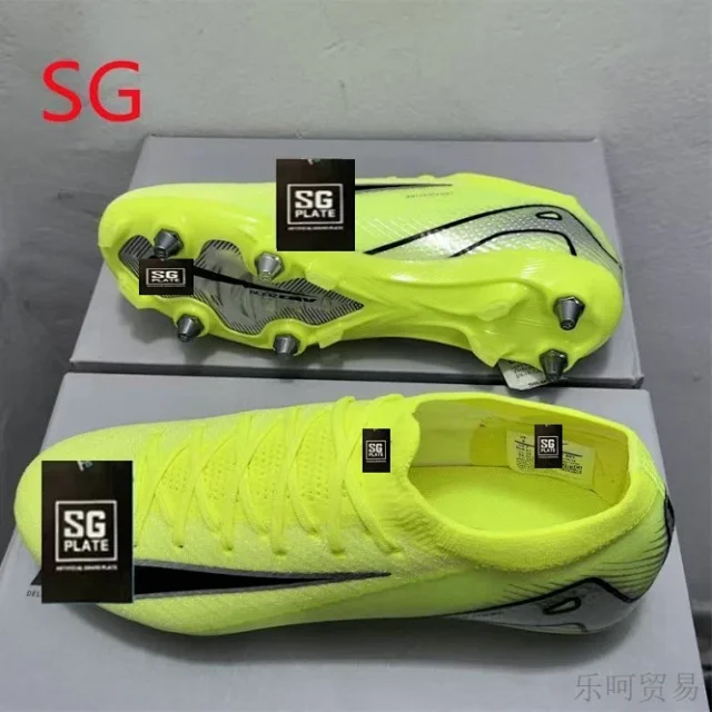 Nike Soft-ground metal-stud football boots product detail image 4