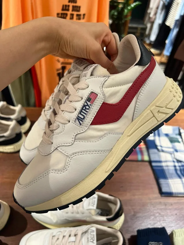 Autry Sneakers Reelwind product detail image 15
