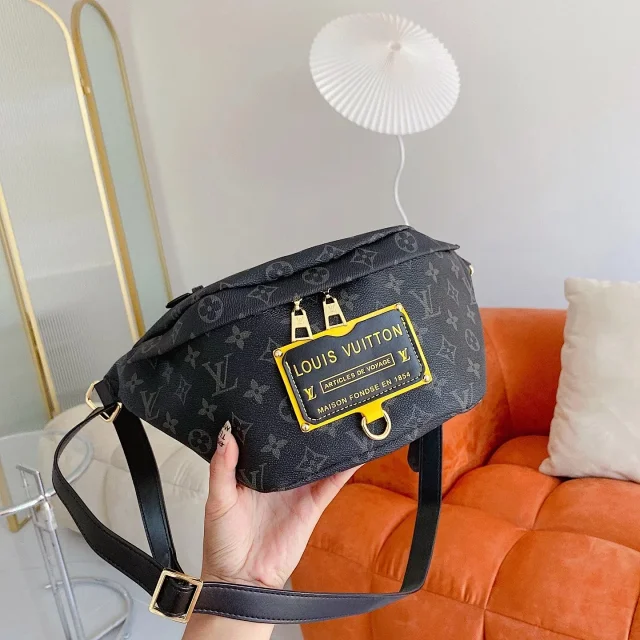 Gucci Backpacks Monogram Backpack product detail image 13