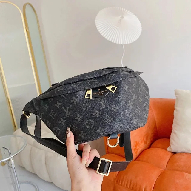 Gucci Backpacks Monogram Backpack product detail image 14