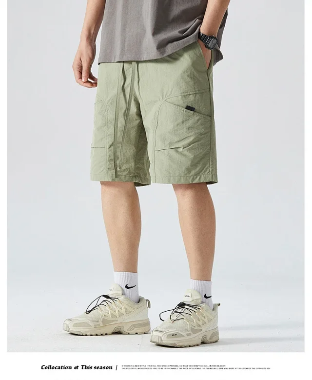 Men's Summer Cargo Shorts - Sporty & Cool Detail