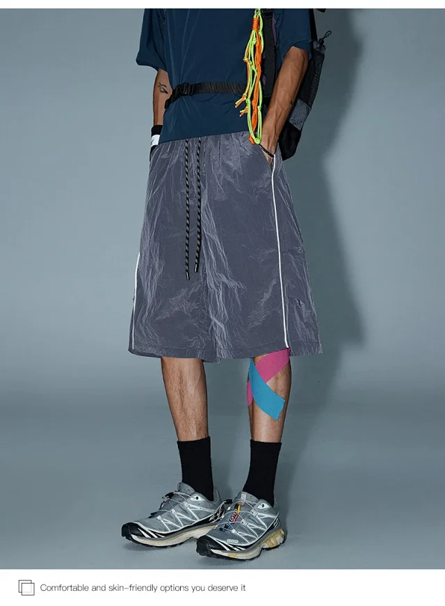 2025 Summer Men's Loose Reflective Shorts Detail