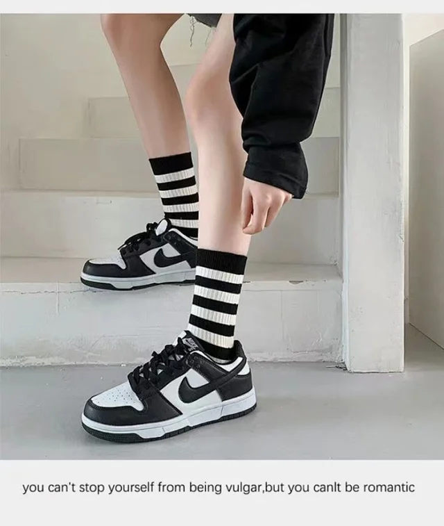White Mid-Calf Basketball Socks for Couples（5 pairs） Detail