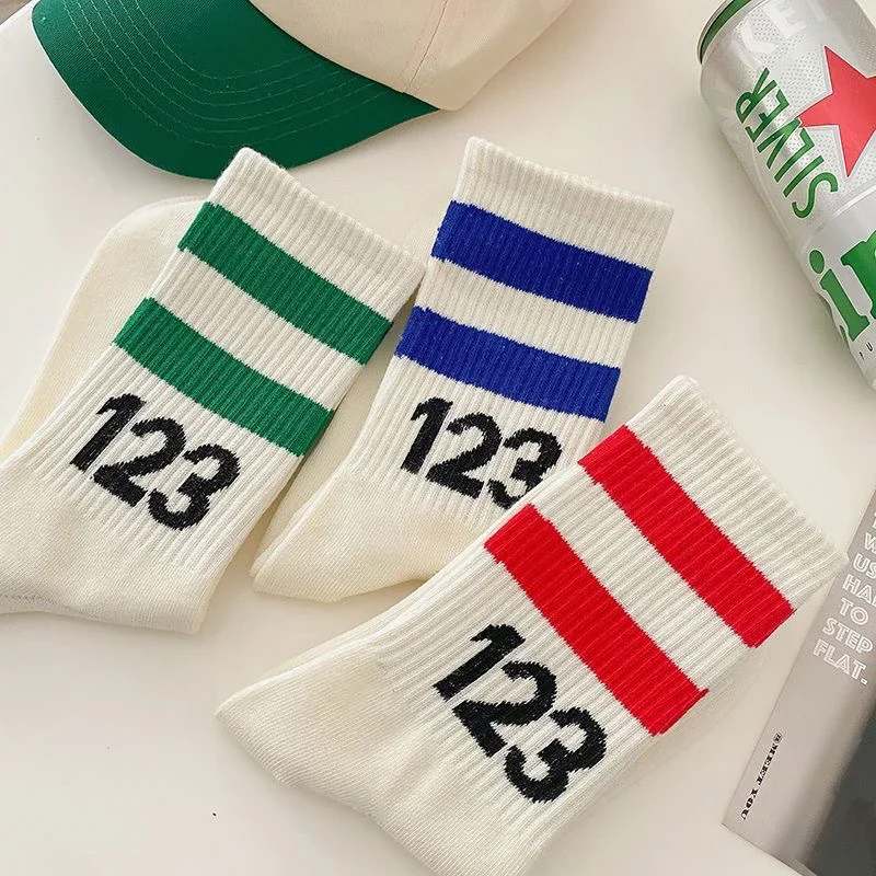 White Mid-Calf Cotton Socks（10 pairs）