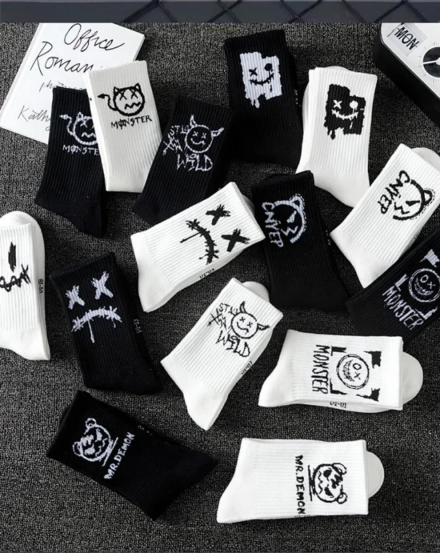 Unisex Black & White Basketball Crew Socks（20 pairs） Detail