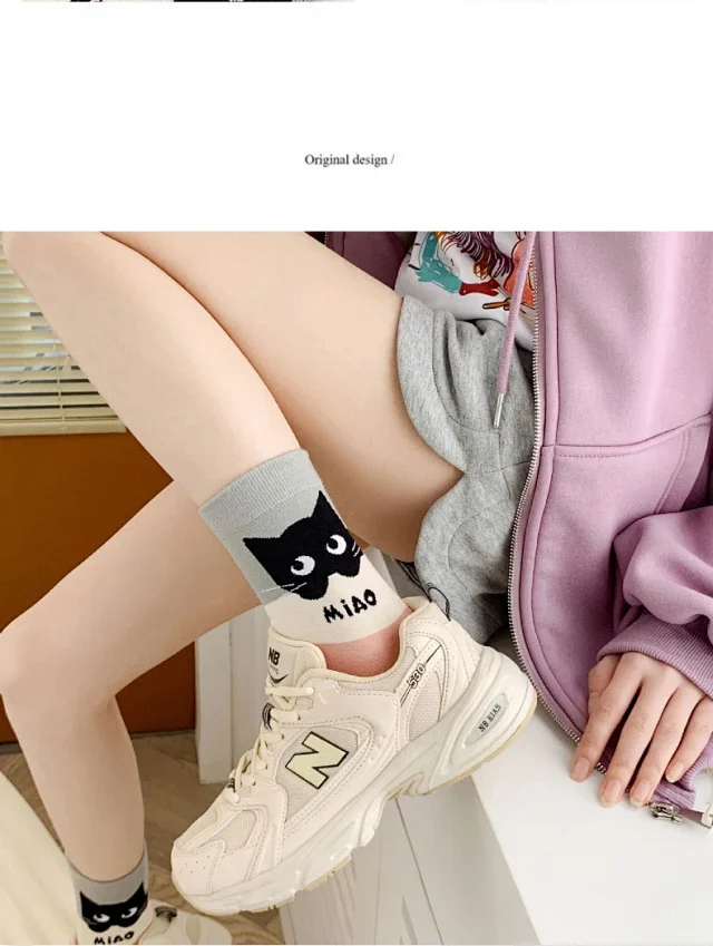 Cartoon Cat Breathable Crew Socks（10 pairs） Detail
