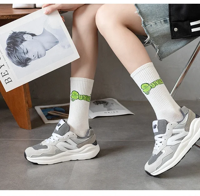 Unisex Lettered Cotton Mid-Calf Socks（10 pairs） Detail