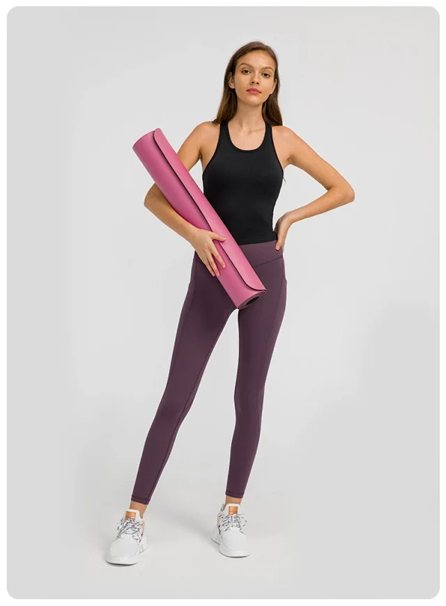 Seamless Bare-Fit Yoga Tank Top Detail