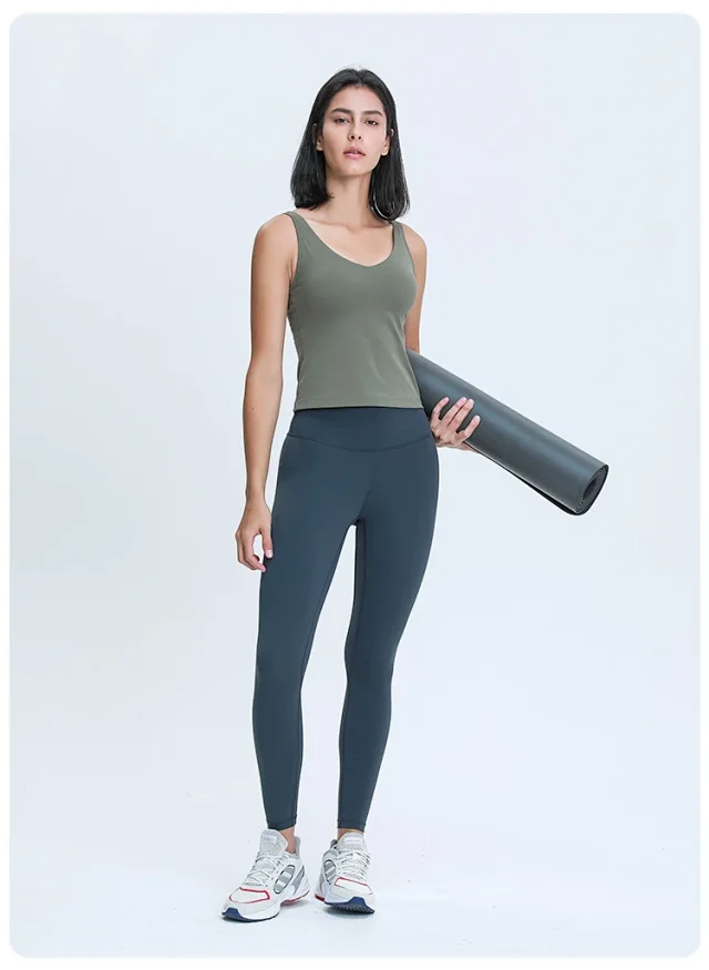 Bare-Feel V-Neck Backless Workout Tank Detail