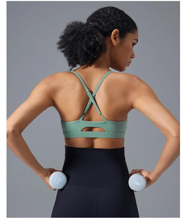 Shockproof Seamless U-Back Yoga Bra Detail