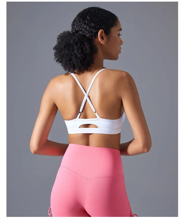 Shockproof Seamless U-Back Yoga Bra Detail