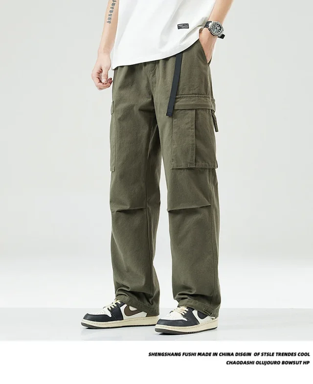 Men's Fall Trendy Cargo Pants Detail