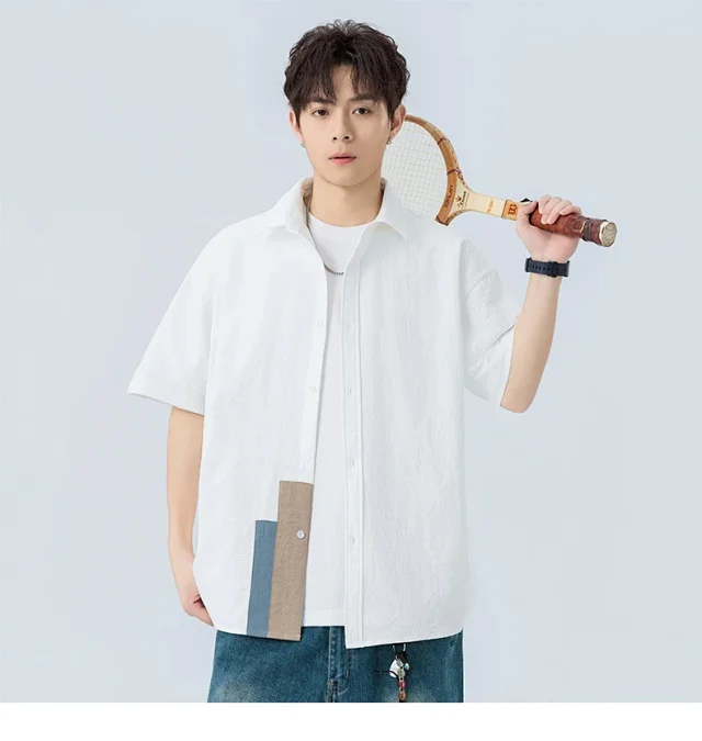 Summer Men's Short Sleeve Shirt: Trendy & Retro Detail