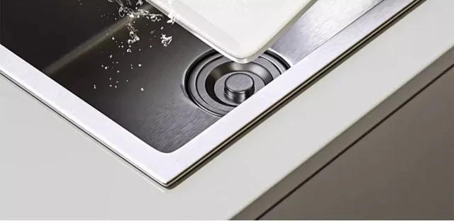 Stainless Steel Dish Rack Detail
