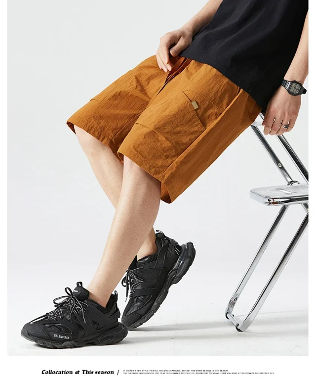 Men's Summer Cargo Shorts - Sporty & Cool Detail