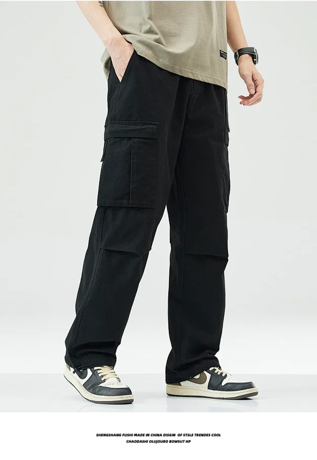 Men's Fall Trendy Cargo Pants Detail