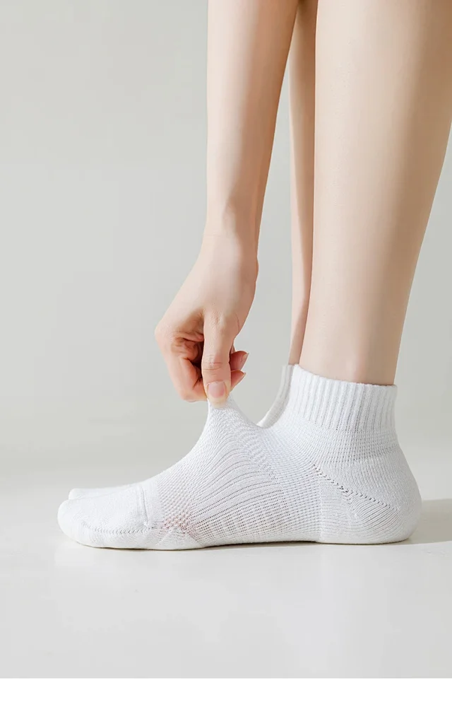 Ladies' Athletic Socks, Candy - Colored, Campus Style, Non - Slip Heel Detail