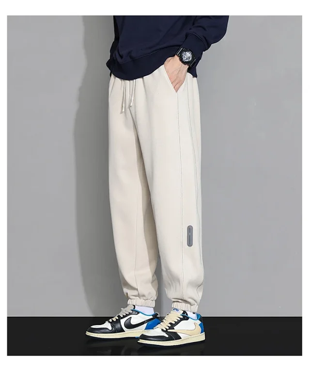 Men's Chunqiu New Thermal Joggers Detail