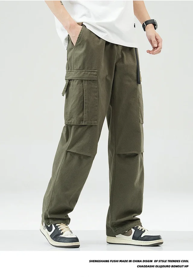 Men's Fall Trendy Cargo Pants Detail