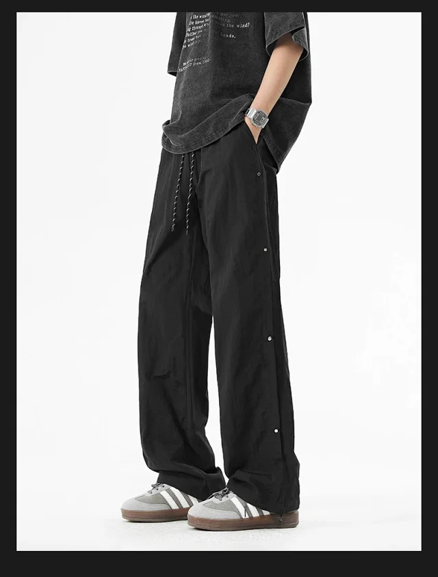 2025 Spring/Summer Men's Parachute Cargo Pants Detail