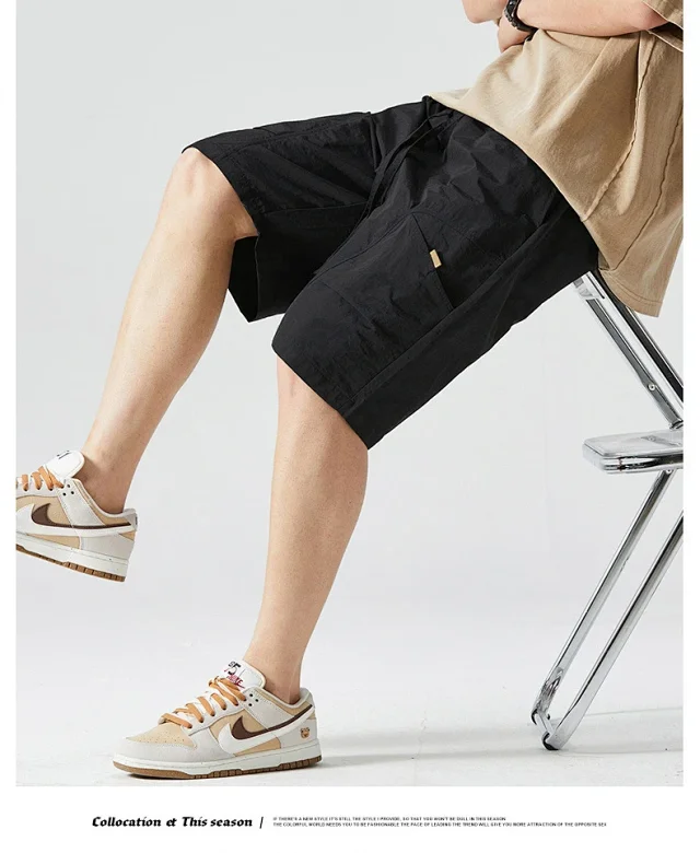 Men's Summer Cargo Shorts - Sporty & Cool Detail