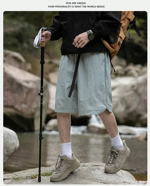 Men's Outdoor Waterproof Cargo Shorts Detail