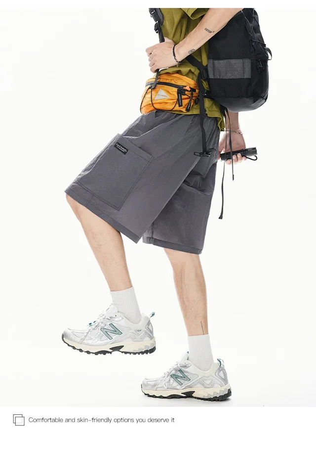 Men's Loose Straight Ice Silk Shorts Detail