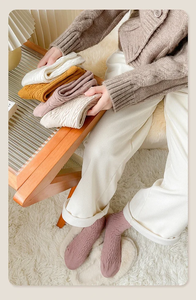 Women's Xinjiang Cotton Crew Socks(5 Pairs) Detail