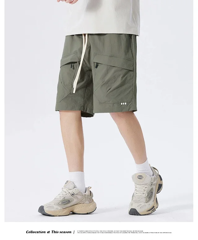 2025 Summer American Parachute Shorts for Men in Loose Straight Style with Multiple Pockets Detail