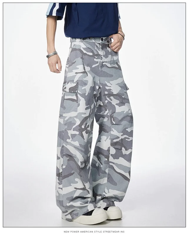 Unisex Retro Camo Cargo Pants Detail