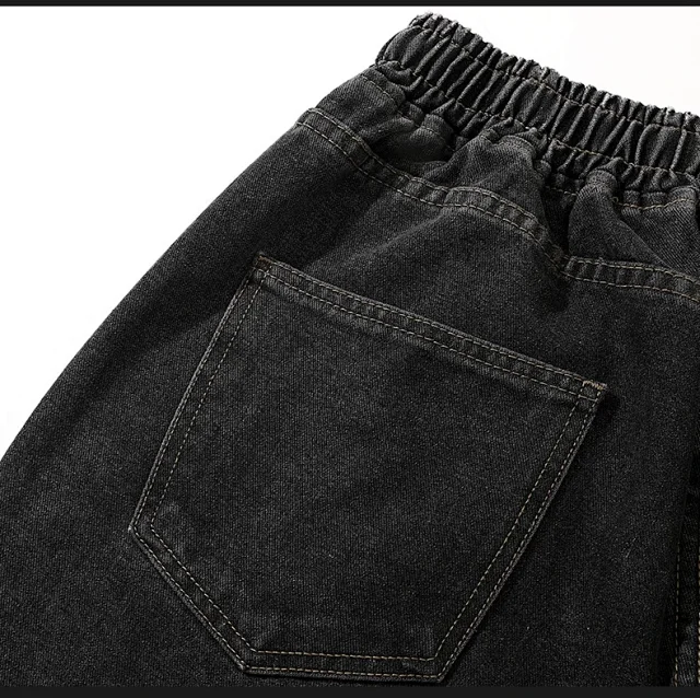 Men's Loose Straight Soft Denim Jeans Detail