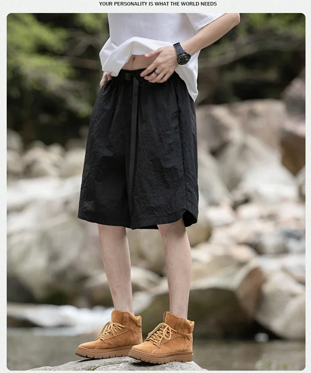 Men's Outdoor Waterproof Cargo Shorts Detail