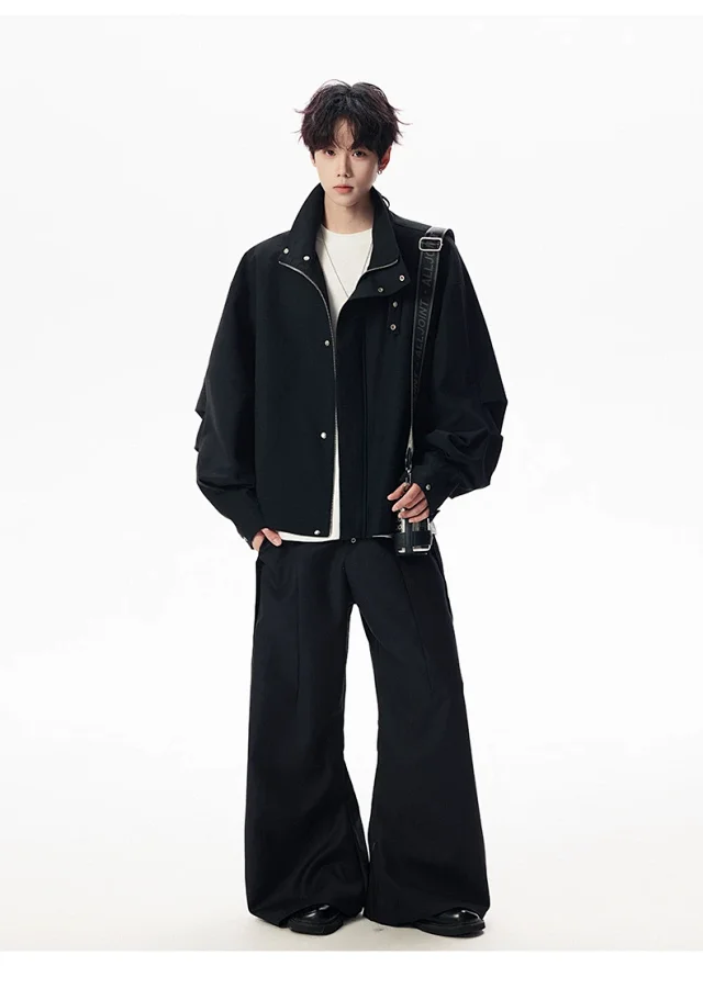 Men's Streetwear Bomber Jacket Detail