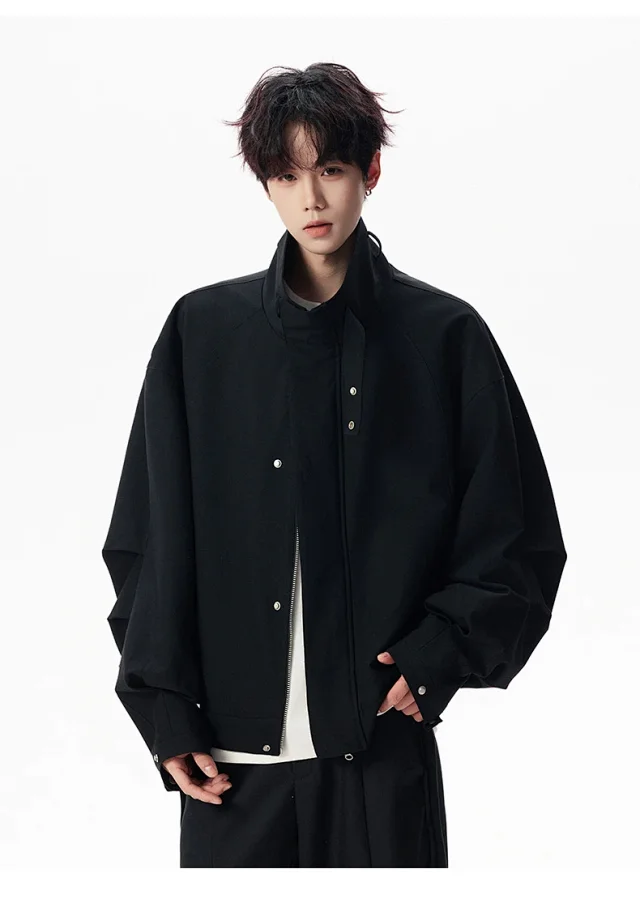 Men's Streetwear Bomber Jacket Detail