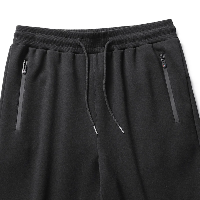 Men's Winter Joggers: Fleece-Lined, Zipper Pockets