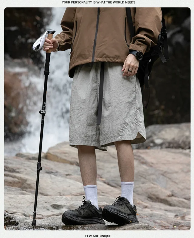 Men's Outdoor Waterproof Cargo Shorts Detail