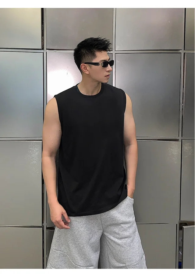 Hong Kong Style Men's Cotton White Tank Top Detail