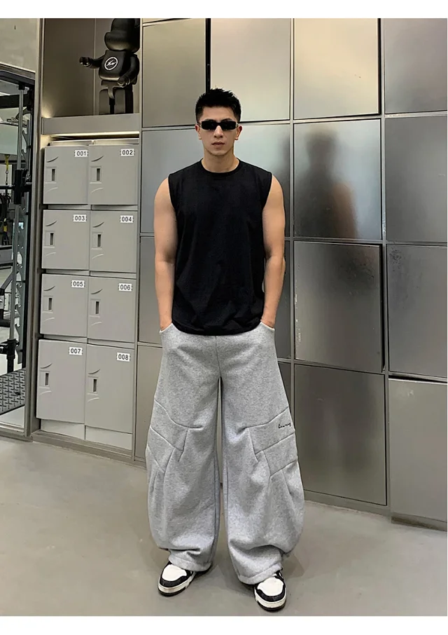 Hong Kong Style Men's Cotton White Tank Top Detail