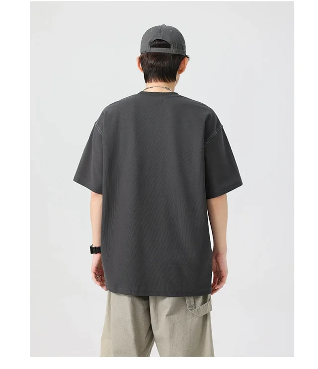 Men's Summer Crew Neck T-shirt Detail