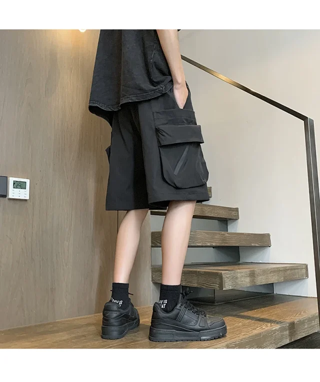 Japanese Streetwear Utility Shorts for Men Detail