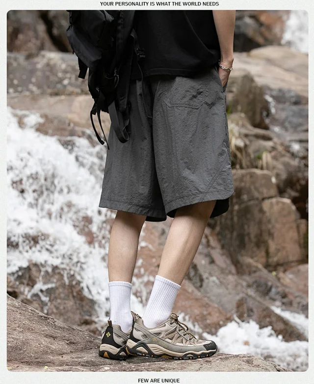 Men's Outdoor Waterproof Cargo Shorts Detail