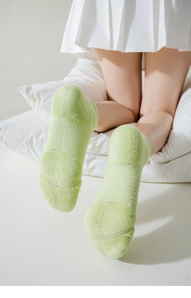 Ladies' Athletic Socks, Candy - Colored, Campus Style, Non - Slip Heel Detail