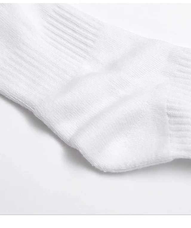 RFSD Accessories | 2025 Autumn/Winter New Street Contrast Color Socks Trendy Patchwork Sports Long Socks for Men Detail