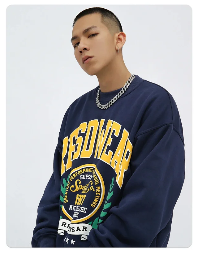 RFSD Men's | 2025 F/W New US Embossed Print Fleece Crewneck Sweatshirt Detail
