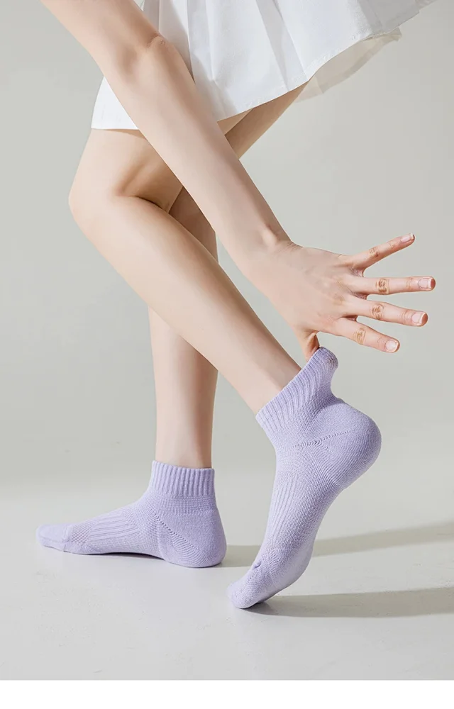 Ladies' Athletic Socks, Candy - Colored, Campus Style, Non - Slip Heel Detail